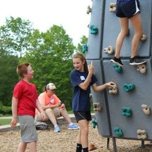 Meet your Posher, Alyson